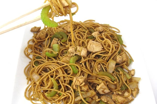 9-Chicken Chow Meinjpg | Skinny Kitchen